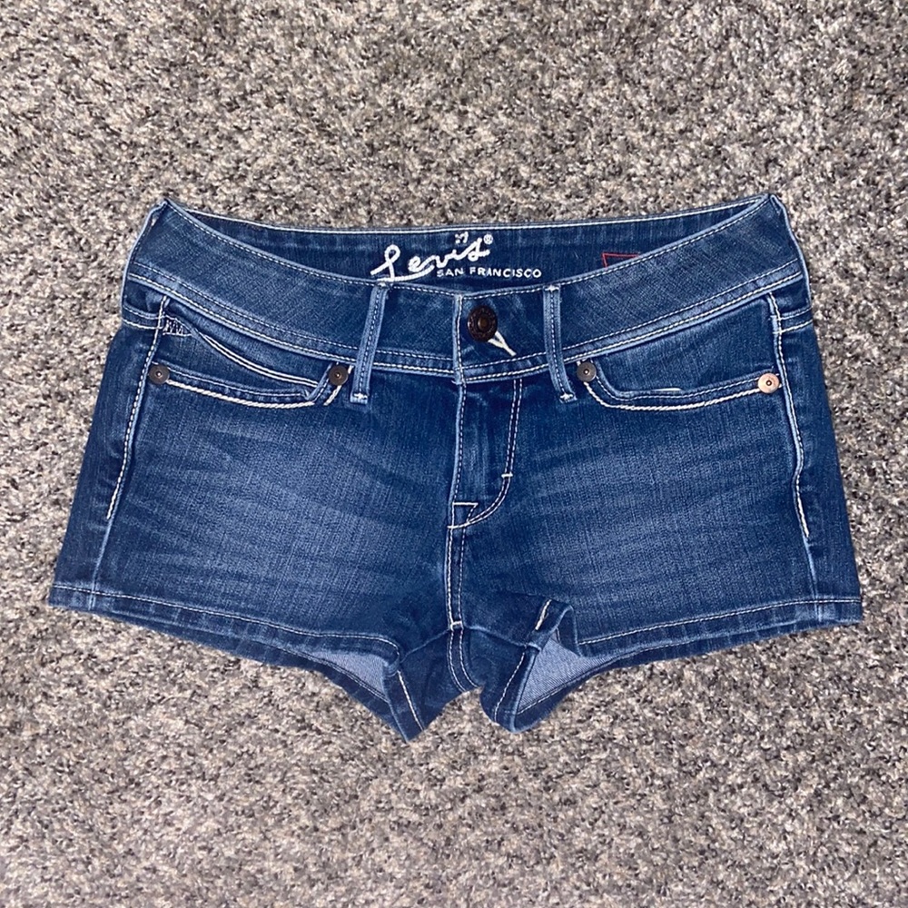 Levi’s Jean Shorts 26